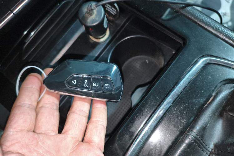 Used Dongfeng Fengon 580 2020 1.5T Manual Luxury Version
