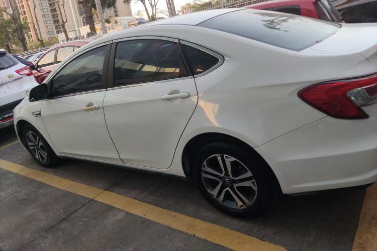 Used Luxgen 5 2015 1.8T Automatic Smart Model
