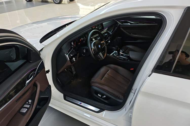 Used BMW 5 Series 2018 525Li M Sport Package
