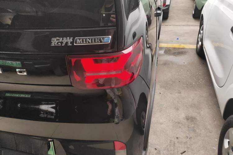 Used Wuling Hongguang MINIEV 2022 GAMEBOY 300km Enthusiast Model with Lithium Iron Phosphate