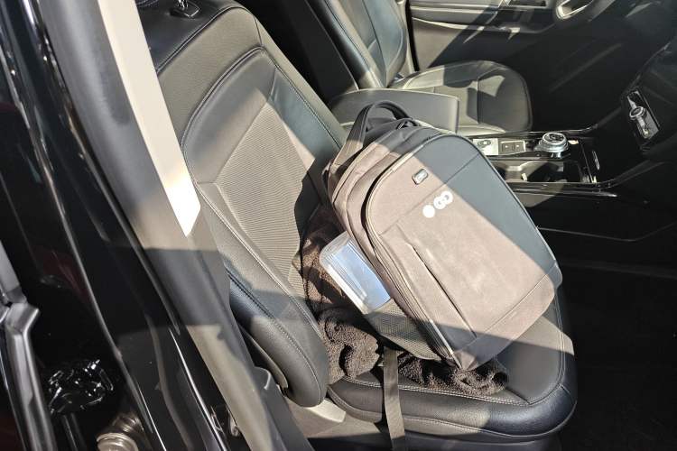 Used Ford Explorer 2020 EcoBoost 285 4x4 Titanium Edition 6 Seats