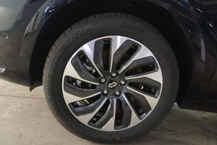 Used Hima AITO M7 2024 1.5T Rear-Drive Plus Version 5 Seats
