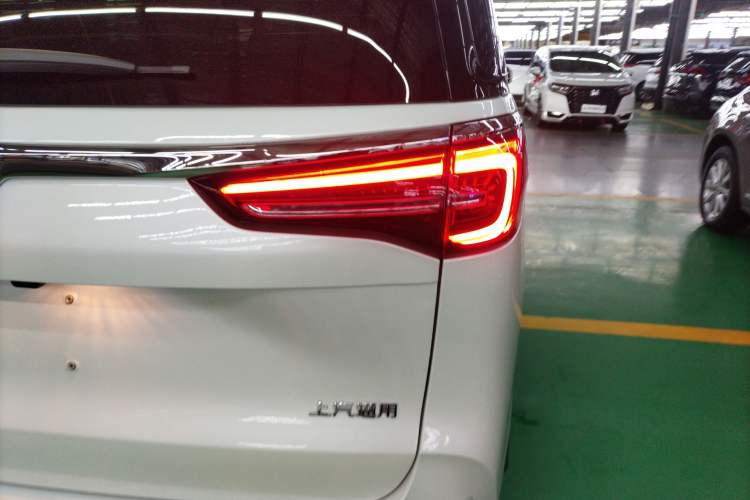 Used Buick GL8 2021 ES Land Cruiser 653T Luxury Edition