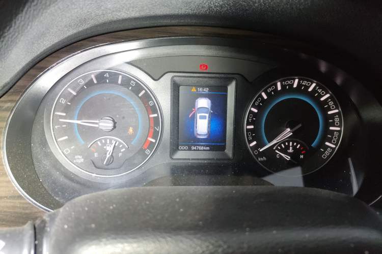 Used Haval H2 2016 Red Label 1.5T Manual Two-Wheel Drive Prestige Model
