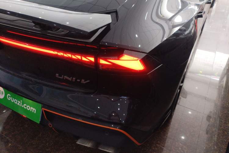 Used Changan UNI-V 2022 1.5T Sport Edition
