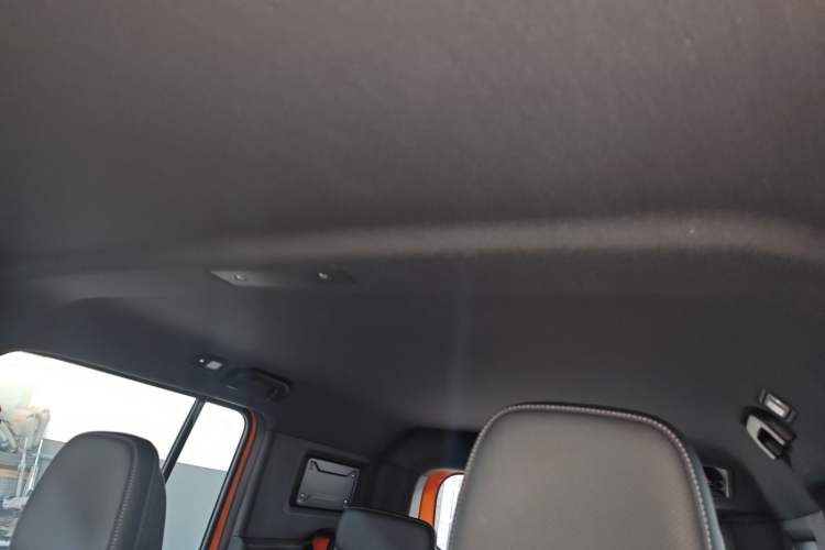 Used  V23 2026 Model V23S 501 Four-Wheel Drive Peak Performance Edition
