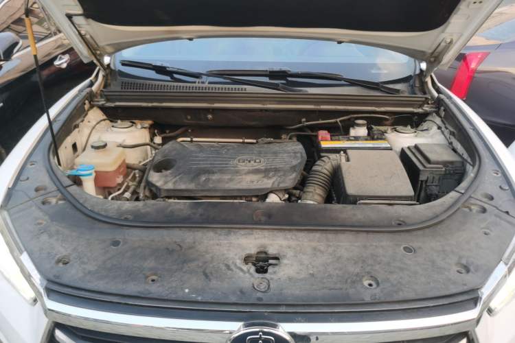 Used BYD Song Pro 2019 1.5T Automatic Prestige Model
