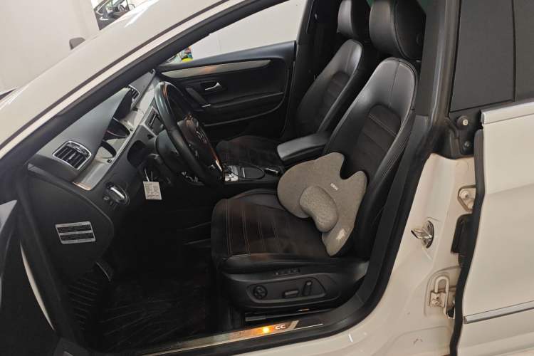 Used Volkswagen FAW-Volkswagen CC 2016 2.0 TSI Luxury Model
