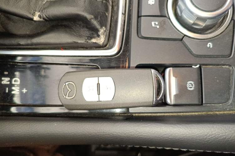 Used Mazda Mazda 3 Axela 2017 Hatchback 1.5L Automatic Luxury Model Emission Standard China V
