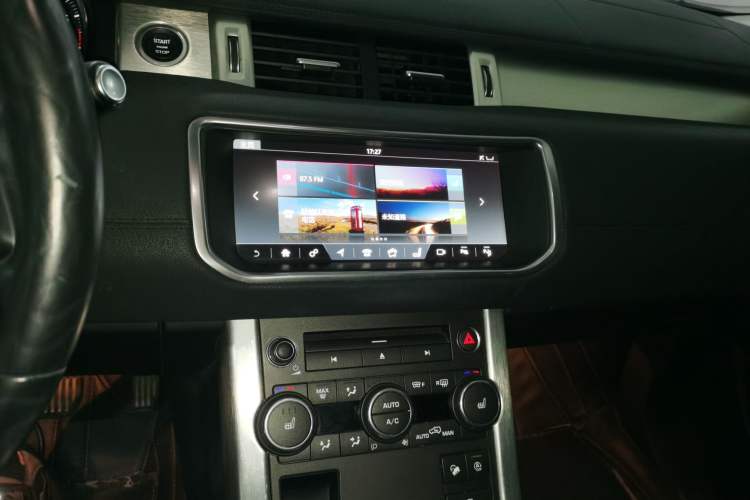 Used Land Rover Range Rover Evoque 2018 240 PS SE Smart Brilliance Edition