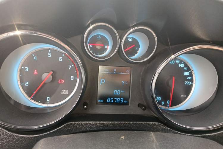 Used Changan CS35 2014 1.6L Automatic Luxury Model China IV Standard