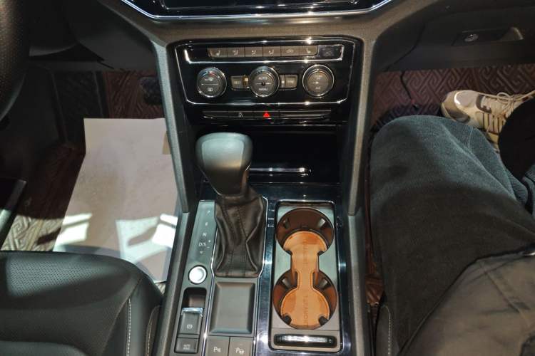 Used Volkswagen Teramont 2020 Revised Version 330TSI Two-Wheel Drive Luxury Edition
