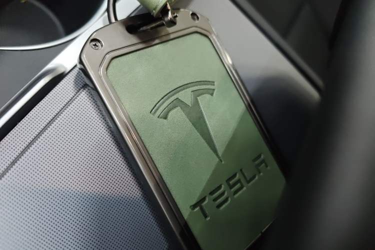 Used Tesla Model Y 2025 Long-Range All-Wheel Drive First Edition