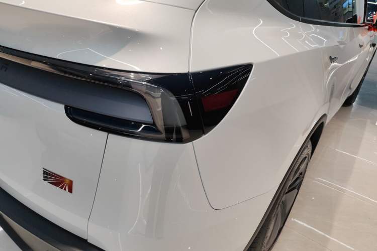 Used Tesla Model Y 2025 Rear-Wheel Drive First Edition