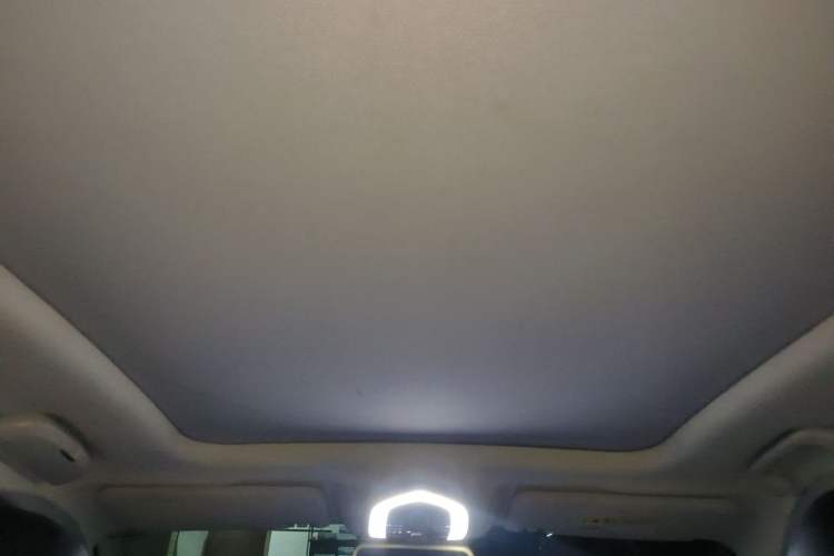 Used Zotye SR9 2017 2.0T Automatic Ultimate Edition
