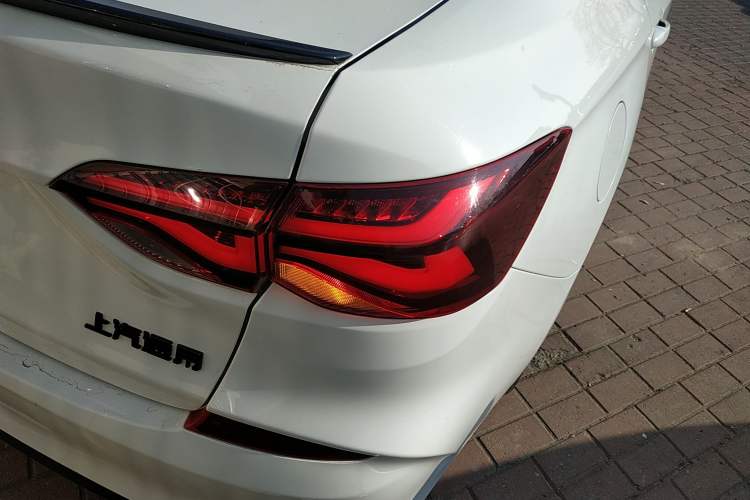 Used Chevrolet Monza 2020 Light Hybrid Redline 320T Dual-Clutch Joyful Edition
