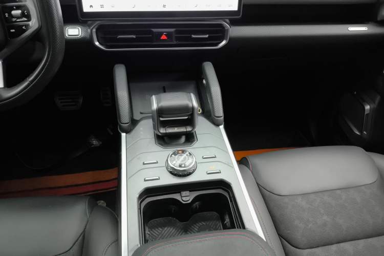 Used JETOUR Traveler 2023 2.0T All-Wheel-Drive CrossPRO