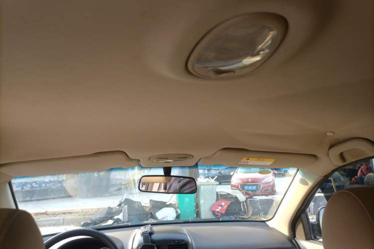 Used Buick Excelle 2015 1.5L Automatic Classic Model
