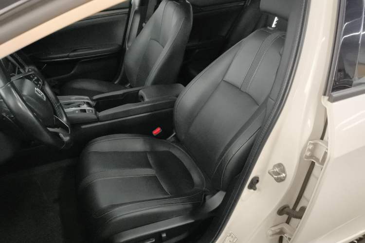 Used Honda Civic 2021 HATCHBACK 220TURBO CVT Dynamic Control
