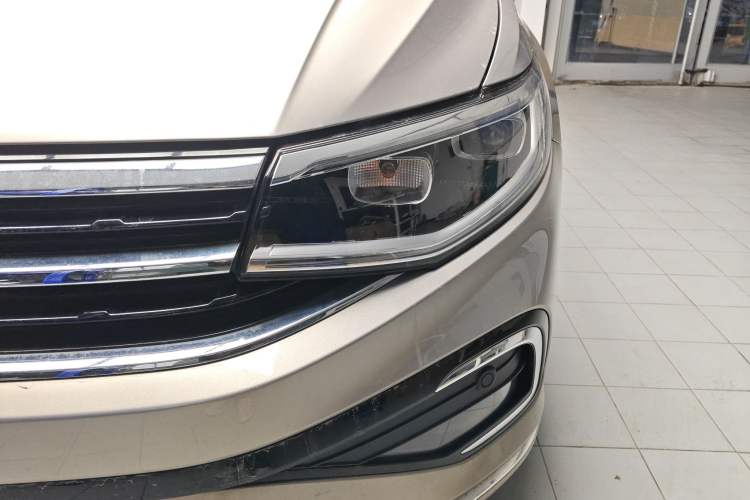 Used Volkswagen Bora 2023 300TSI DSG Prestige Edition

