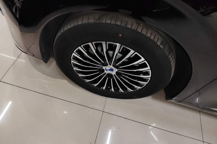 Used Denza D9 2024 DM-i 980 Four-Wheel Drive Prestige Model