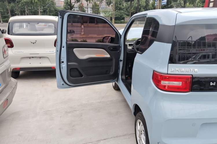 Used Wuling Hongguang MINIEV 2020 Lite Version Lithium Iron Phosphate
