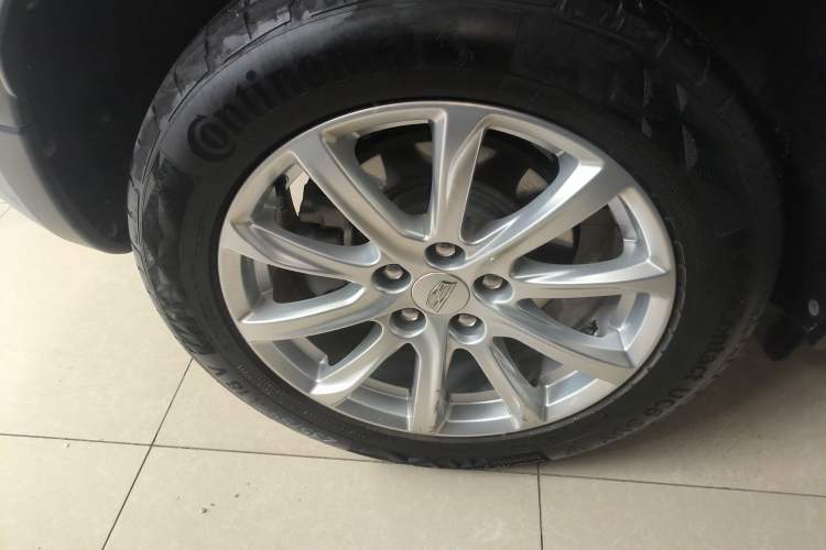 Used Cadillac XT4 2018 28T Two-Wheel Drive Tech Version