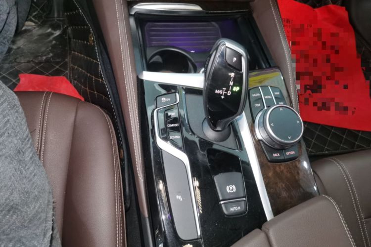 Used BMW 5 Series 2019 Facelifted 525Li Luxury Package
