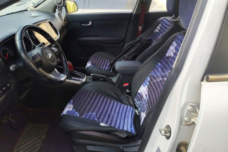 Used Kia KX3 2015 1.6T Automatic Two-Wheel Drive DLX
