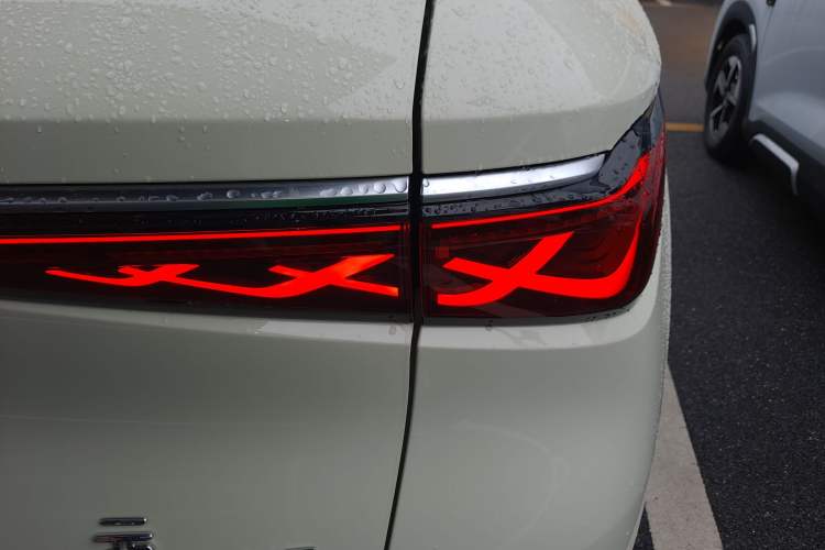 Used BYD Yuan PLUS 2025 Intelligent Driving Version 510 KM Beyond-Grade Edition