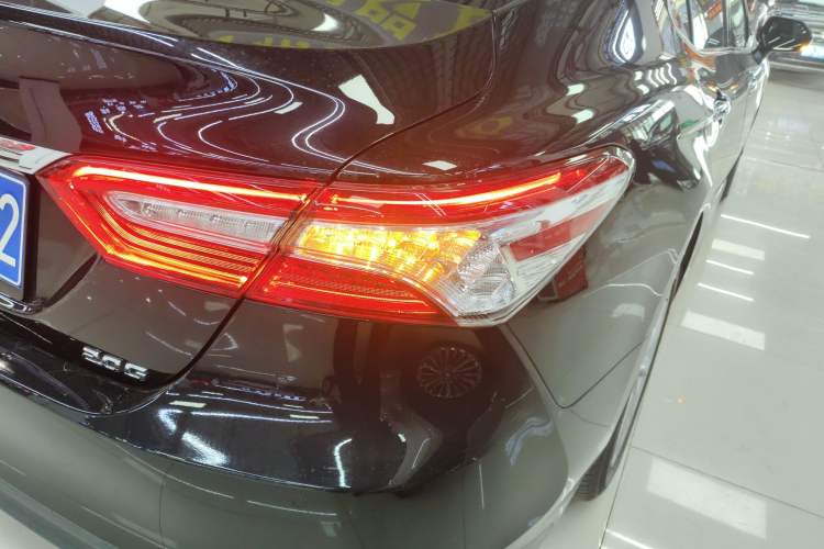 Used Toyota Camry 2021 2.0G Luxury Edition