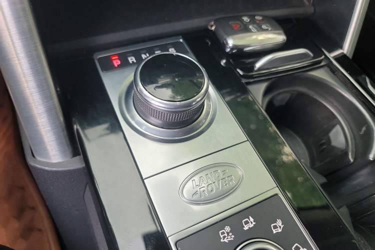 Used Land Rover Discovery 2017 3.0 SC V6 HSE
