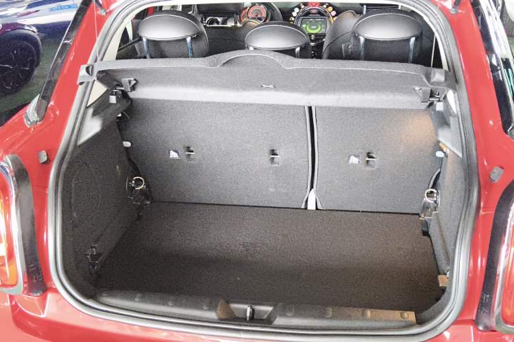 Used  MINI 2016 1.5T COOPER Five-Door Edition
