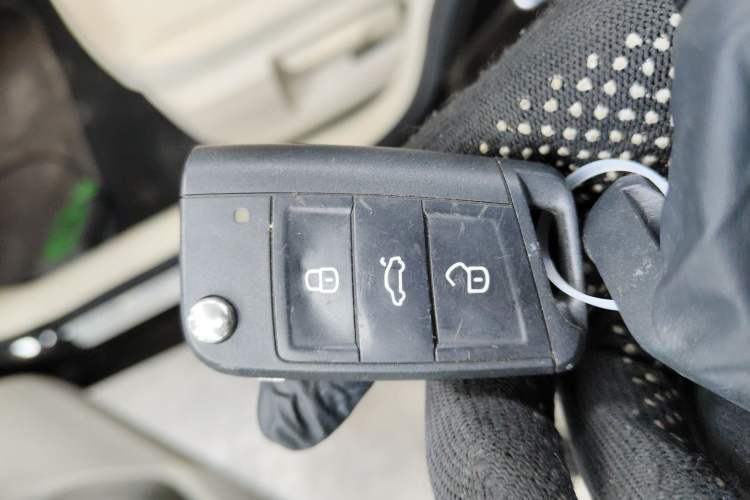 Used Skoda Octavia 2016 1.6L Automatic Smart Drive Edition
