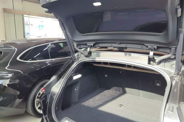 Used Nio ET5T 2024 75kWh Touring