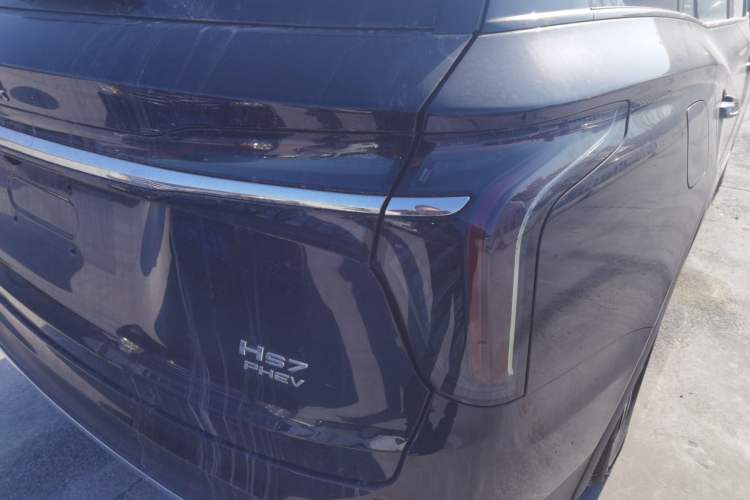 Used Hongqi HS7 PHEV 2024 2.0T PHEV Four-Wheel Drive Flagship Edition 7 Seats
