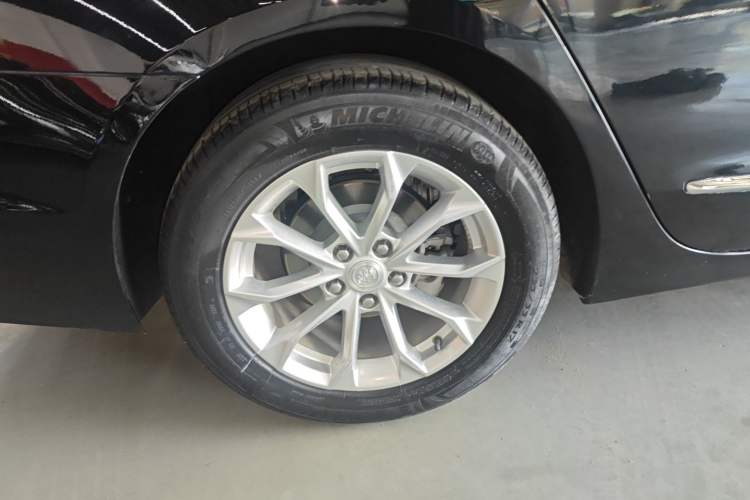 Used Buick LaCrosse 2021 552T Luxury Version
