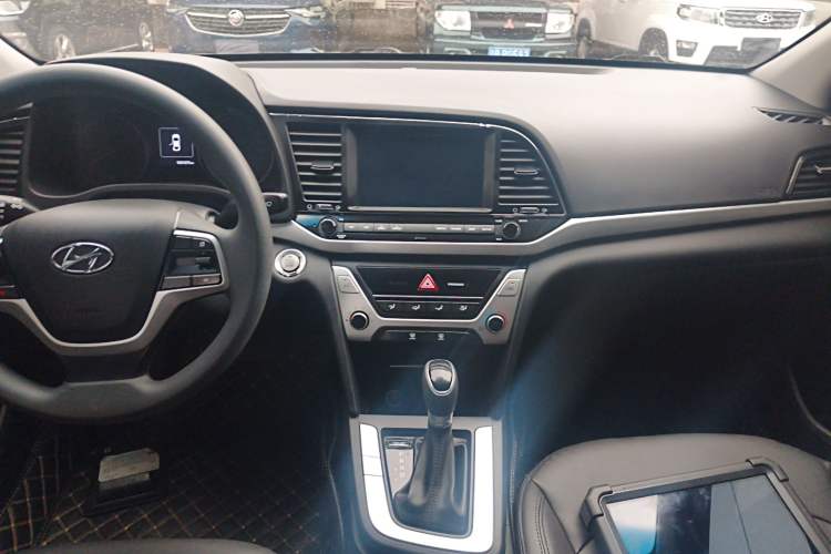 Used Hyundai Elantra (6th Generation / Lingdong) 2018 1.6L Automatic 15th Anniversary Special Edition
