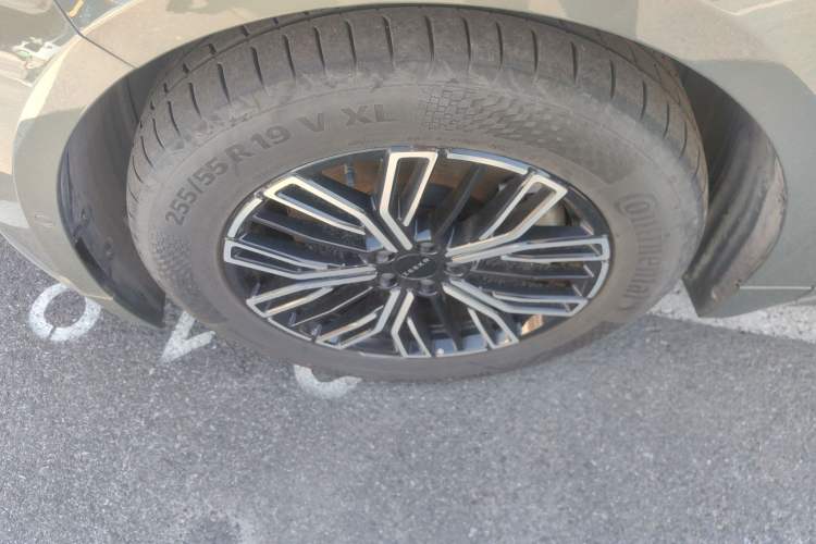 Used Zeekr 001 2025 WE Edition 95 kWh All-Wheel Drive
