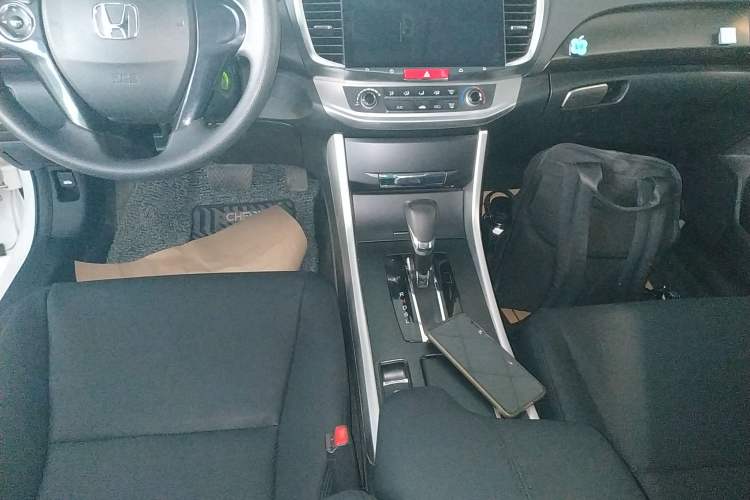 Used Honda Accord 2015 2.0L LX Comfort Edition
