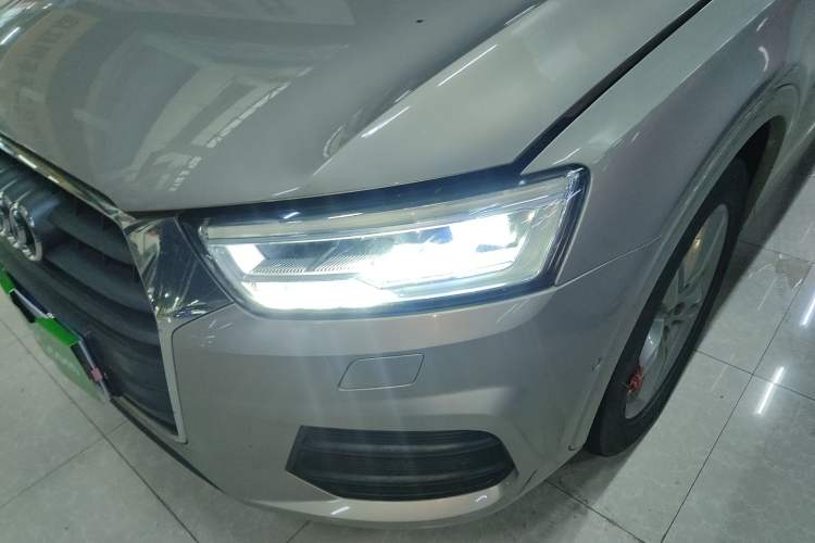 Used Audi Q3 2017 30 TFSI Fashion Model
