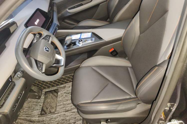 Used Changan UNI-V 2022 1.5T Prestige Version
