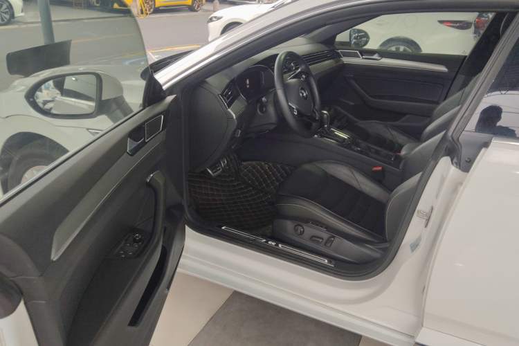 Used Volkswagen FAW-Volkswagen CC 2020 330TSI Glamour Edition China VI Standard