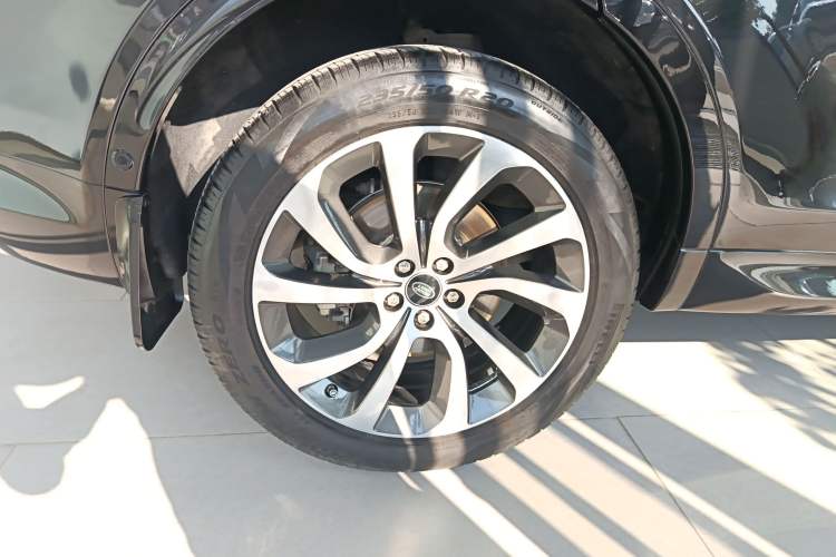 Used Land Rover Discovery Sport 2020 249 PS R-Dynamic Performance Tech Edition 7 Seats
