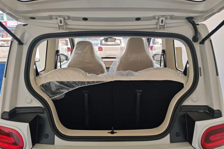 Used Wuling Hongguang MINIEV 2024 3rd Generation 215km Youth Edition