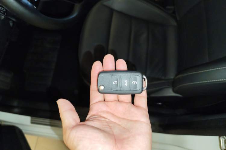 Used Volkswagen Gran Lavida 2015 1.6L Automatic Comfort Edition