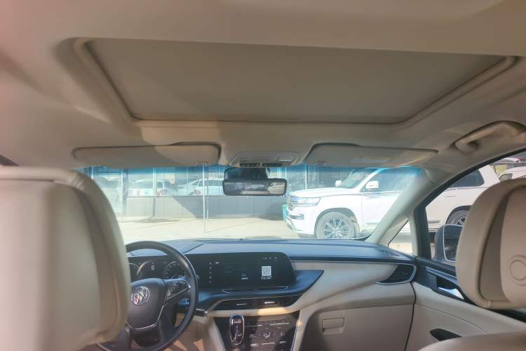 Used Buick GL8 2022 ES Landtrek 653T Luxury Edition