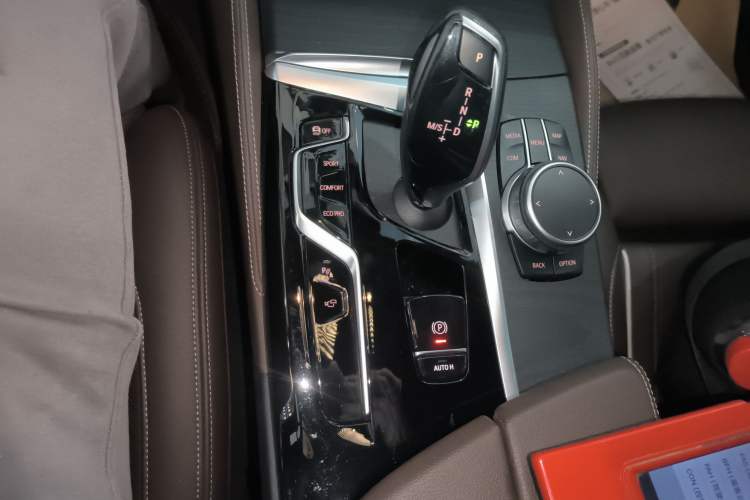 Used BMW 5 Series 2022 Second Facelift 530Li Luxury Version M Sport Package