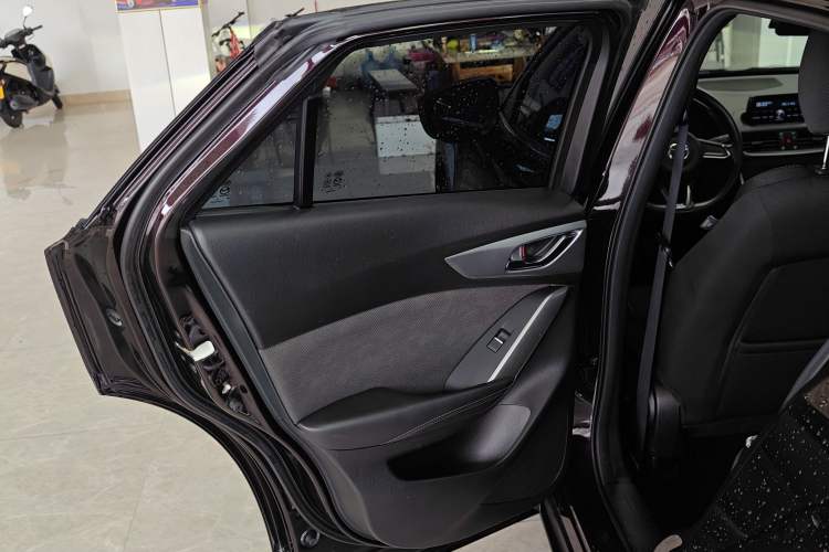 Used Mazda CX-4 2018 2.0L Automatic Two-Wheel Drive Blue Sky Dynamic Version China V Standard
