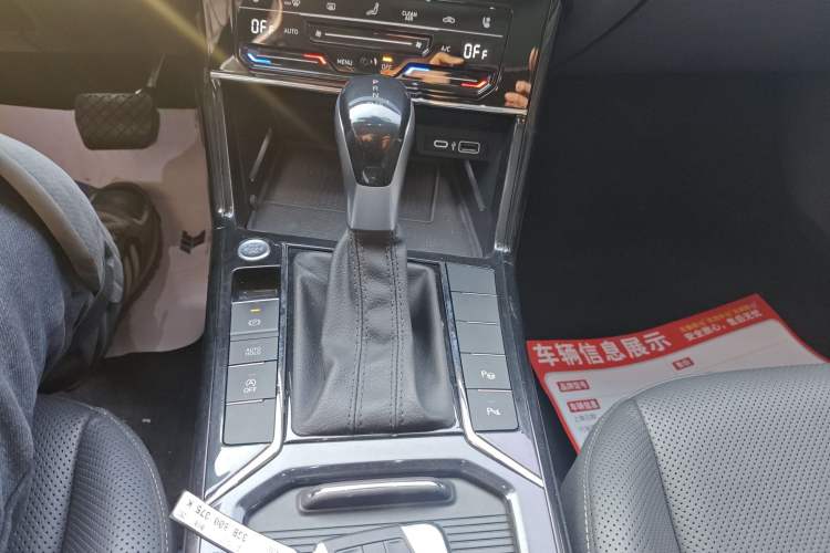 Used Volkswagen Passat 2022 330TSI Starry Luxury Edition